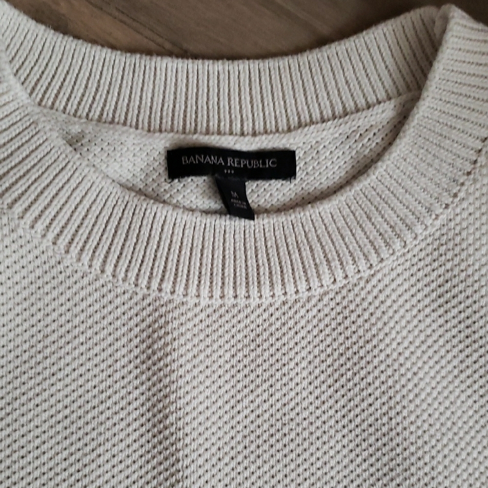 Chic Sleeveless Knit Top in Cream - Picture 2 of 6